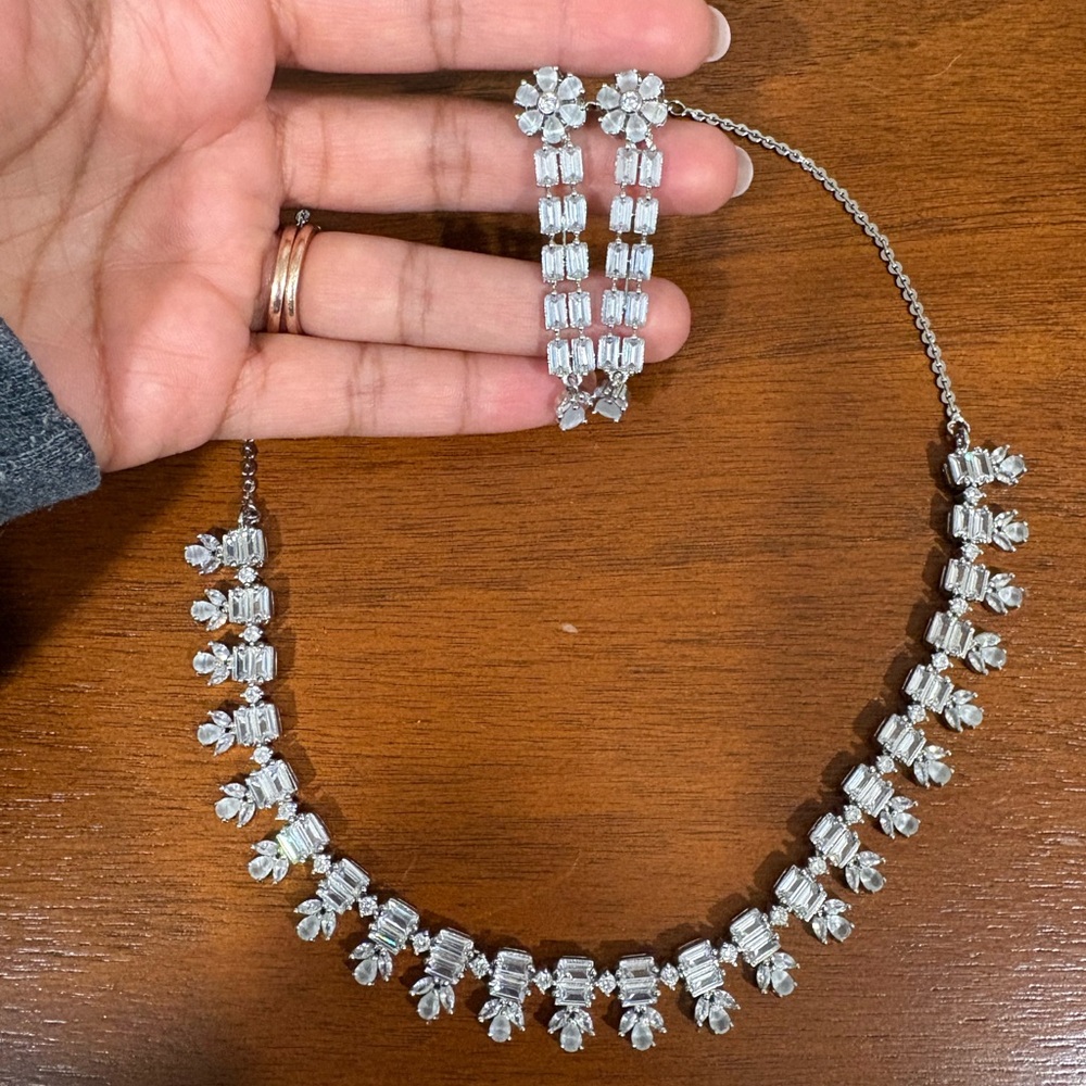 Elegant Silver Necklace and Earring Set